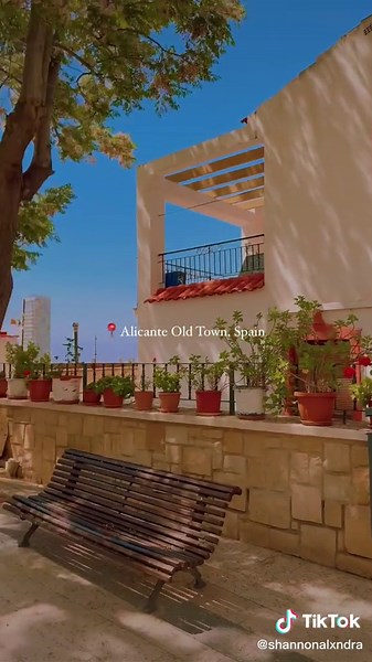 Exploring the Hidden Gems of Alicante's Old Town in Spain