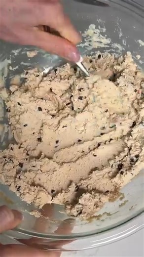 318K views · 2.7K reactions | This low-carb protein cookie dough log...