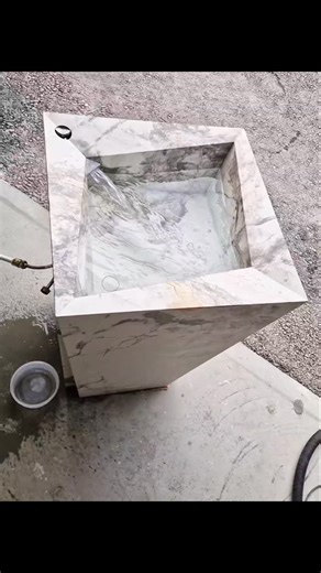 Ben Broad on Instagram: "This was so hard, hardest part to mix a million different colours of resin for mitres Blades from @hhtilingtools Resin from @elita_labs - - - - #craftsmanship #creative #fabrication #tiling"