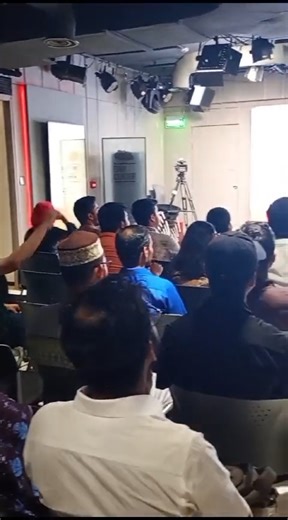 Leadership Development in the 21st Century at the EMK EMK Center Visit us! | EMK Center