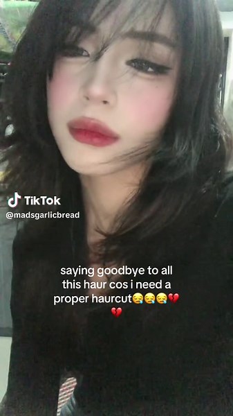 Bread (@madsgarlicbread) - Haircuts Ideas for WLW Girls