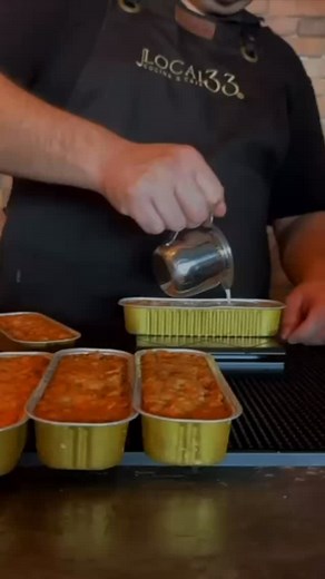 Tres Meses de trabajo acompañando a este hermoso Proyecto, Local 33, Cocina & Café, creando comunidad, encantados de servir a quien nos visita. 🫶🏽 Gracias, muchas gracias a todos quienes han estado aquí, apoyándonos y probando nuestros Desayunos y Comidas, haciendo de Ustedes los ricos Postres, creados por nosotros y deleitándose con nuestras deliciosas Bebidas calientes y frías y ni que decir de nuestro buen Café. Todo pensado y hecho con Amor Gracias infinitas al Chef Gerardo G. Apodaca y to