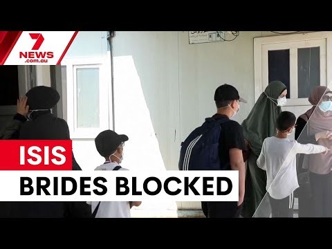 ISIS brides turned back from returning to Australia | 7NEWS