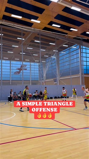 Boybitz Basultin on Instagram: "A simple triangle offense 👌👌 #Basketball #HoopsLife #BasketballNeverStops #BallIsLife #BasketballHighlights #pinoynz"