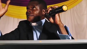 Kapfupi misikanzwa 😂🙌 Florence Magwanda ft Kapfupi - Kutamba Nezita (Official Music Video) full Video just click on the link below. https://youtube.com/watch?v=DMPFB8VCIWU&feature=shares | MaBoss Tv