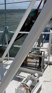 “Trailing the rigs out” #lowcountry #shrimp #shrimpboat #hiltonheadisland | Coastline Shrimp