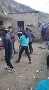 CHISTOSO Que manera de Bailar PERUANAS BORRACHAS ❤ bailando ❤ con CHICAS MAÑANERAS ♛