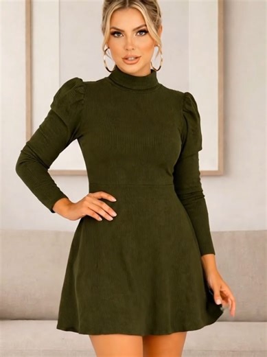 Vestido Curto Evasê Manga Longa para Balada