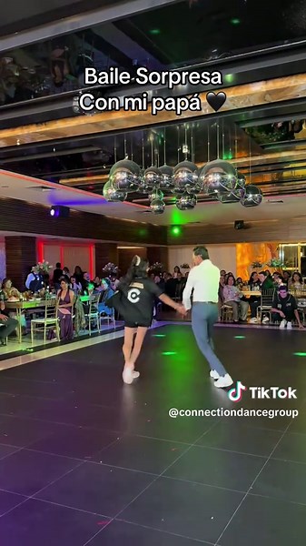 Baile sorpresa con mi papá en mis 15 años