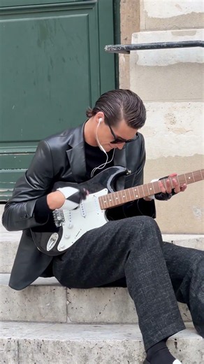 A new rhythm for the Weejuns® loafer.