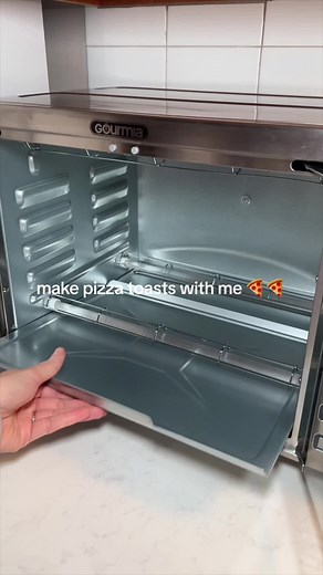 Pizza toasts 🍕🍕 Made in my new @Gourmia air fryer oven 😍😍 It has 14 one-touch cooking functions like air fry, toast, dehydrate and more!! I love how big it is with 5 rack positions to cook a variety of foods at the same time. You can find the link in my stories!! ☺️☺️ 🍕Pizza toast recipe🍕 - place 4 slices of bread to toast in your @gourmia 9 slice digital air fryer oven at the lightest setting - spread about 1/4 cup of cottage cheese on each toast - top with 2-3 tbsp of your favorite marin