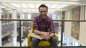 Is your New Year’s resolution to start writing that novel you’ve been itching to write? Bestselling author Markus Zusak has some tips for you in this interview from our new #AustralianStoryteller series. Watch the full interview here: https://www.youtube.com/watch?v=Hw5NksxlhQY | National Library of Australia