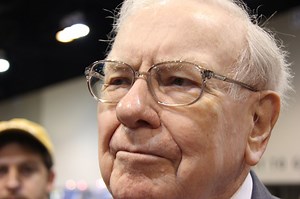 2 No-Brainer Warren Buffett Stocks to Buy Now and Hold Forever | The Motley Fool