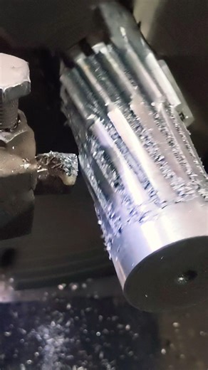 pinion gear cutting for lathe || How to operate a lathe machine?|| #lathe #gear #machine