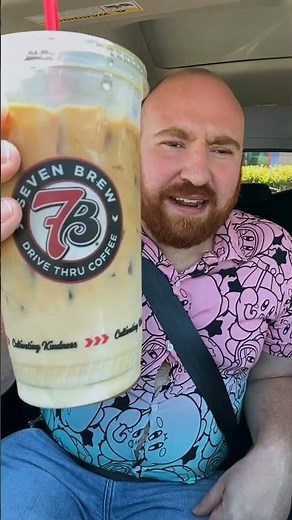 THE BEST Macchiato AT 7 BREW! FUNNEL CAKE??