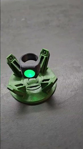 Floating pulsating green lantern ring 3d print mysterymakers #greenlantern #dc #3dprinting