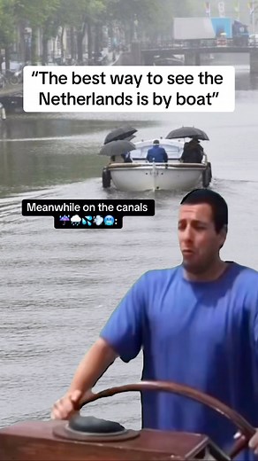 A 4D experience 💦💨 #dutchlife #dutchreview #canals #boat #summer #netherlands #thenetherlands #amsterdam #holland #learndutch #expatlife #meme #memecut | DutchReview