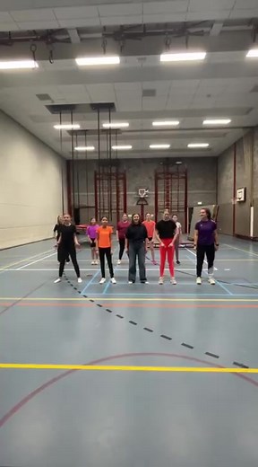 Welkom op ons TikTok acc!! #LO #mevrouwmeinds #gym #tiktokdansje @🤍Shanine🤍 #fyp