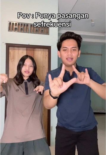 Playful Dance Routine: Couples in Perfect Sync