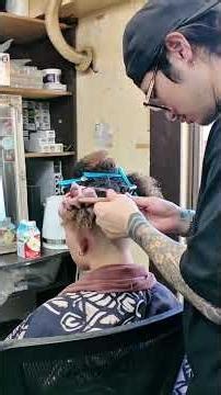 かぎばりで編むドレッド、音が職人の証🪝 From loose strands to elegant locks — quiet craft in motion Just sound