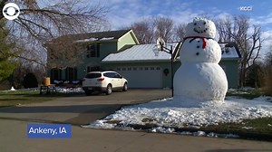 2.7K views · 30 reactions | GIANT SNOWMAN: A family in Ankeny, IA built a massive 15-foot-tall snowman. The mom said it was her son's idea. Check out the snow masterpiece. | KLBK News - EverythingLubbock.com | Facebook