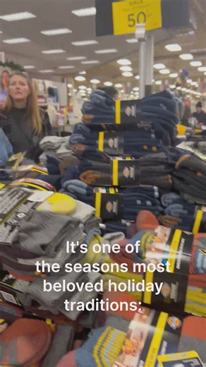 Fred Meyer holds Black Friday sock sale