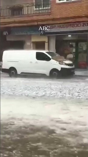 Una granizada de diez minutos cubre de blanco POZO DE LA CAÑADA, en ALBACETE