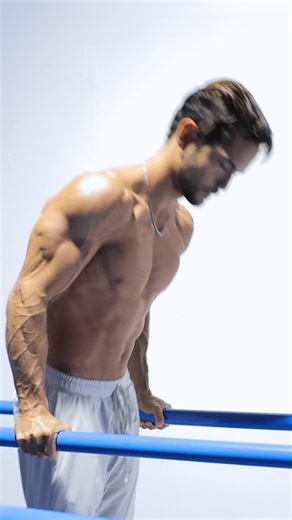 1K views · 2.4K reactions | Check our @saturnomovement YouTube channel for the FULL Tutorial ✅ #calisthenics #saturnomovement #fitness #dips | Saturno Movement | Facebook