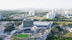 Fomentar la educación y empoderar a las personas por medio de la tecnología es uno de nuestros grandes objetivos📚💪 En línea con esta misión, realizamos nuestro primer Oracle #AcademySummit en #México, un evento exclusivo para académicos e instituciones educativas participantes del programa Oracle Academy, donde nos acompañaron más de 150 profesores provenientes de todo el país, quienes llegaron hasta nuestro Centro de Desarrollo en Guadalajara para participar de una jornada con la tecnología c