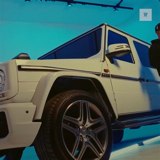 7.8K views · 115 reactions | GEE EXCLSV x BRGR released their new music video titled "SNOWFLAKES" | LOCAL | Facebook