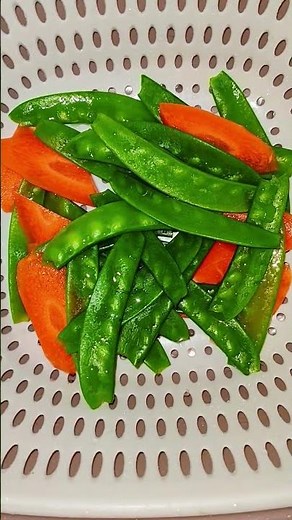 Snow peas stir-fried with shrimp#chinesefood #seafood #healthyeating #foodie #easyrecipes #food
