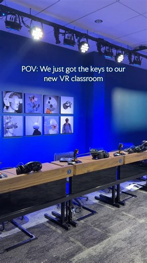 Virtual Reality classrooms 🤝 Albertus Magnus College #albertusmagnuscollege #college #vr #classroom