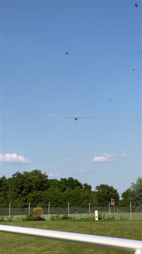 JS3 RES Landing at EDDG: A Glimpse into Gliding