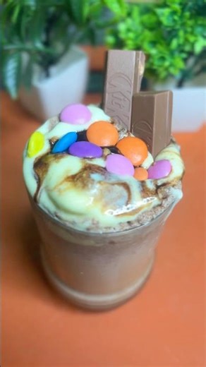 Chocolate Milkshake Recipe 🥤 | Quick & Creamy Summer Drink! 🍫 #shorts