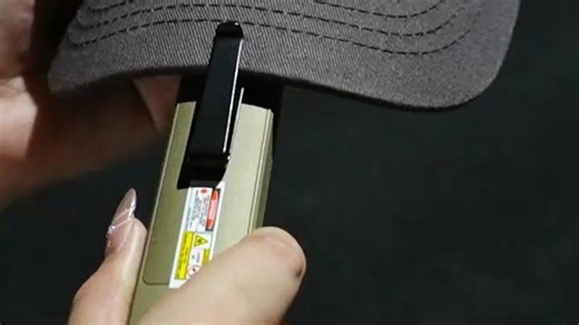 OLIGHT傲雷司令官Ultra傲铝便携超薄长续航应急紫光灯户外强光手电筒暗影绿冷白稀有本色氧化2