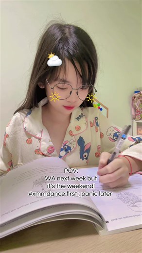 Weekend Dance Vibes: Join the Fun!