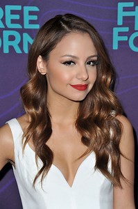 Aimee Carrero On Disney’s Latina-Inspired Princess: “She Is A Woman Of Color In A Position Of Power”
