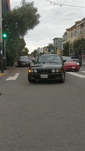 Legendary #1992 #bmw "E34 Touring" #525i 2.5L Inline6 M50B25 189hp&184ot @ 5,900rpm🪙