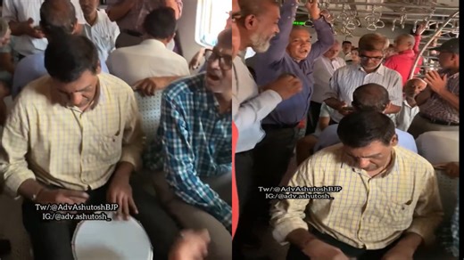 Watch | Mumbai Viral Video: Spontaneous Concert Breaks Out In Local Train, Captivating Passengers
