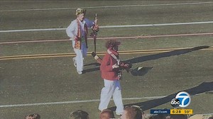 'Pooper Scoopers' - unsung heroes of Rose Parade