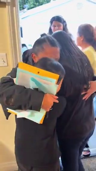 Illegal alien mom who can’t speak English got released after five months thanks to her lawyer, and now she’s reunited with her two anchor babies. SCOTUS better end this birthright citizenship scam. They aren’t special, stop letting them cut the line.