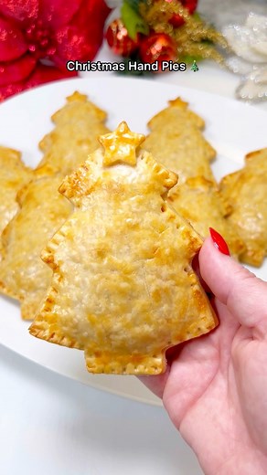 🎄✨Christmas Hand Pies✨🎄 Follow Chef Genevieve LaMonaca for 40 fun festive recipes. These adorable tree-shaped cheeseburger hand pies are the perfect holiday appetizer or snack. 🌟👩‍🍳 Easy to make, fun to eat, and guaranteed to bring a little extra holiday cheer to your table. #ChristmasBaking #HolidayFood #FestiveEats #christmas #holidayfood #holidayappetizers | Chef Genevieve LaMonaca