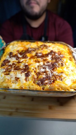 Alex Mejia on Instagram: "🧀 Mexican Mac n Cheese🧀 Ep 2 of Thanksgiving Dishes Ingredients Cheese sauce - 1 1/2 cups cheddar cheese - 1 1/2 mozzarella cheese - 4 tbsp butter - 4 tbsp all purpose flour Full details of this recipe in my bio #food"