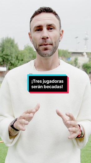 ¿Están listos? 🤯 ¡Becaremos a tres personas de Kings y Queens en los Tryouts de Medellín! ⚽ 23/08/2024 Envía tu video ⬇️ https://americas.apply.kingsleague.pro/ #QueensLeague #Oysho