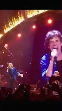 The Rolling Stones ft Dave Grohl sing their iconic song Bitch in Anheim in 2013 pt1