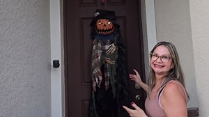 PRESENCE 6FT Halloween Decorations Outdoor - Hanging Animatronic Halloween Decoration Jack-O'-Lantern with Glowing Eyes and Sound Activated Halloween Outdoor Decoration Haunted House Prop Decor