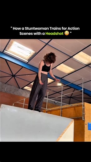 Knowledge Matrix on Instagram: "@lilouruel showed how stunt actors train to perform realistic gunshot and rag-doll fall scenes while staying safe. They learn fall techniques like the pratfall or back-fall to make the collapse look dramatic but controlled. They absorb impact with skill, not pain. They also train reaction timing so when squibs go off their body reacts like it is real. Wire rigs, airbags, mats, and harnesses keep movements safe. Stunt coordinators plan every motion to make it look 