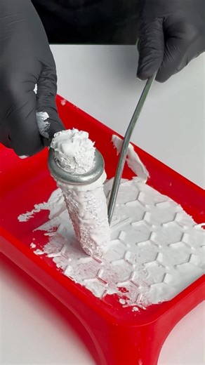 How to Clean a Paint Roller Easily 🎨 #diy #lifehacks #howto #handmade #creative #crafts #hack #fyp #viral #reels #shorts #amazing #trending #easyhack #Trick | Decoist