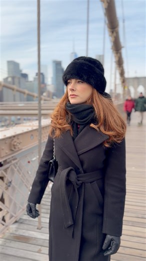 Walking across Brooklyn Bridge trying to shoot a music video in front of 1000’s of strangers 🫣 #brooklynbridge #nyc #newyork If you like Celine you’re gonna like my new single 👇🏻 https://open.spotify.com/track/5BhHlkB1asXOFxztkPA24G?si=QGq51HtfQYOlOesKhGDxjA | Red Music