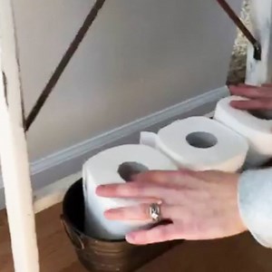 13M views · 18K reactions | The top 11 ways to refresh your builder grade bathroom. | Hometalk | Facebook